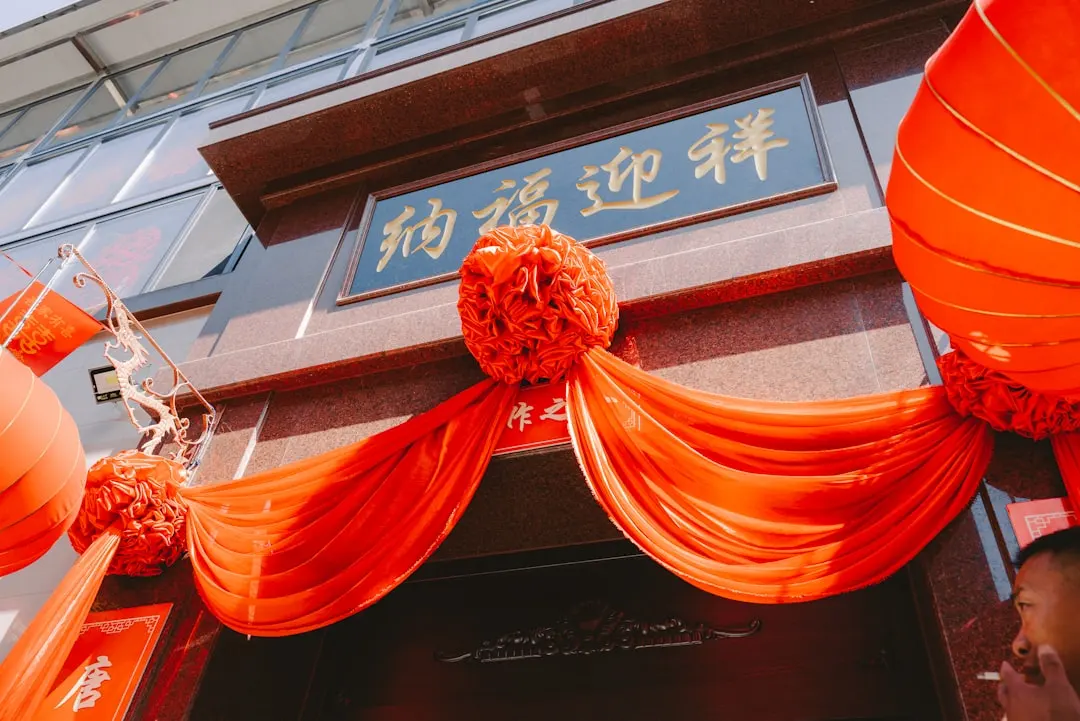 2024年郑州工商服务项目对比:专业代办与自行办理的成本效率分析